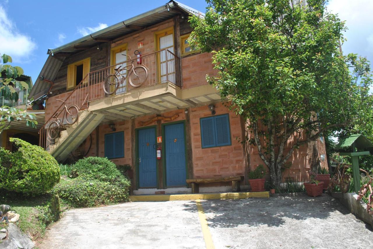 Da Montanha Hostel *